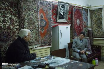 Arak Carpet Bazaar 6-Fatemeh Abedi-WikiRug.jpg